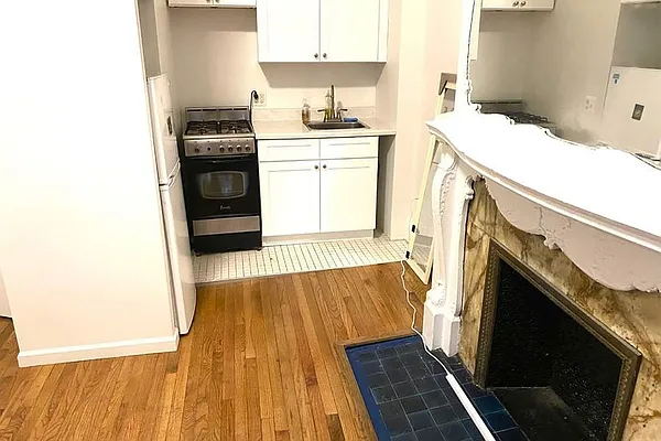 Rented by Sotheby's International Realty | media 9