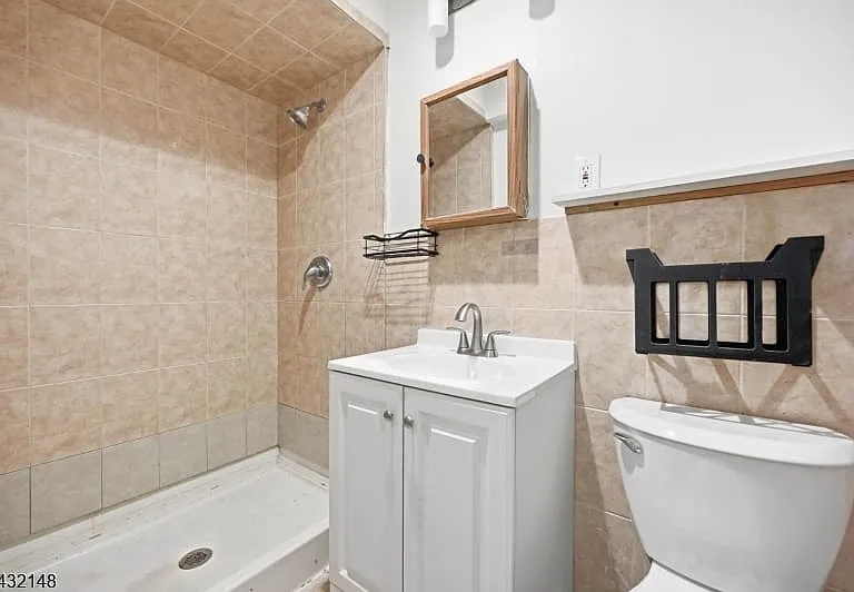 89 Ferry St #2 — Photo 4