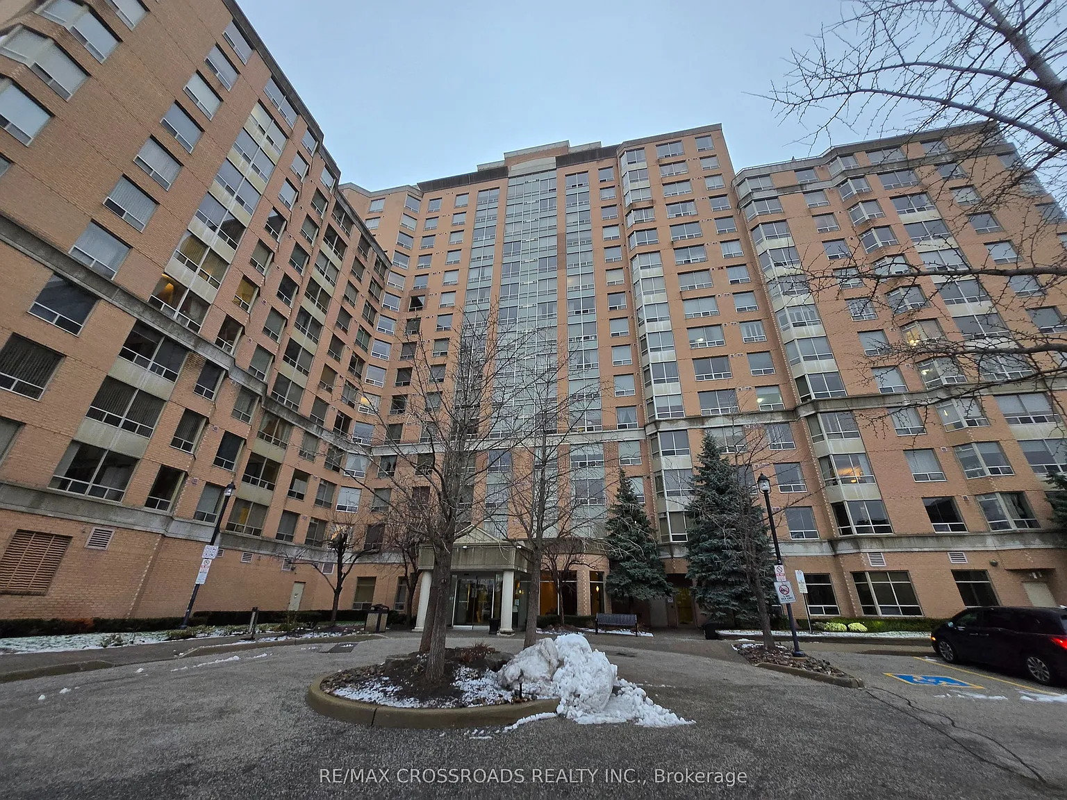 1883 McNicoll Ave #609 photo 1