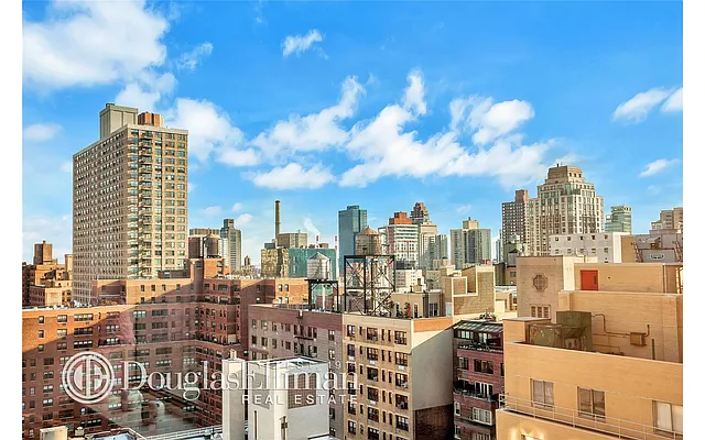 Sold by Douglas Elliman | media 25