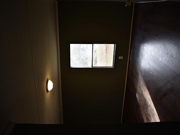 3rd image of 632 Trimmier St
