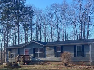 291 Eleanor Dr, Louisa, VA 23093