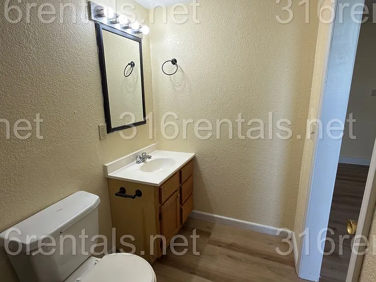 Forest Park Apartments — Photo 8