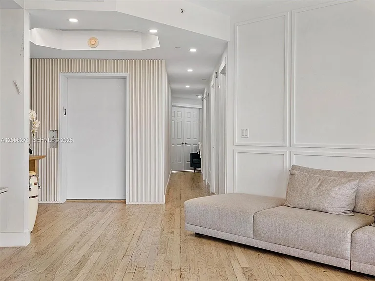 9751 E Bay Harbor Dr #11A — Photo 5