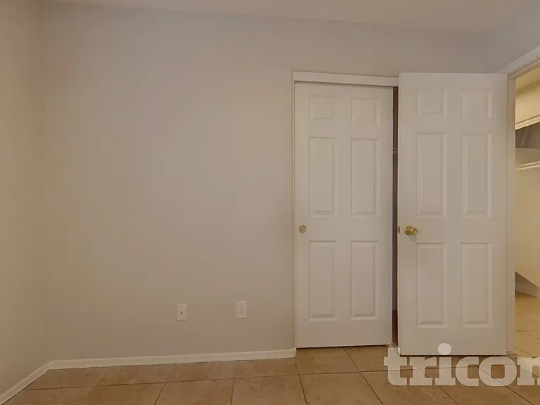 22371 W Solano Dr — Photo 11