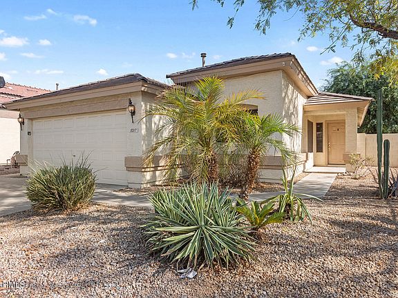 3rd image of 8317 W GROSS Avenue