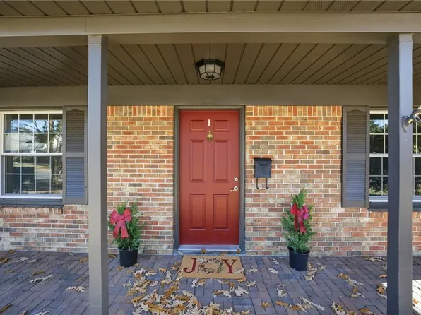 804 Roberto Dr, Newport News, VA 23601