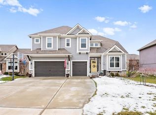 7710 N Kensington Ave, Kansas City, MO 64119