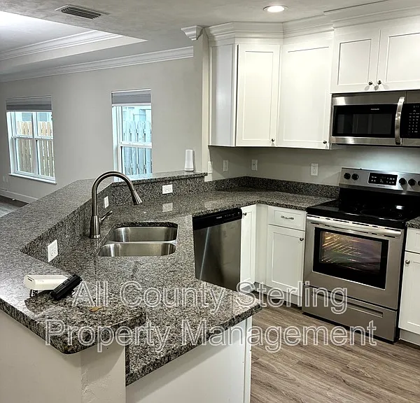 25107 SW 9th Ln — Photo 10