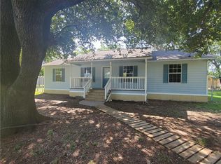 800 E Davis St, Whitney, TX 76692