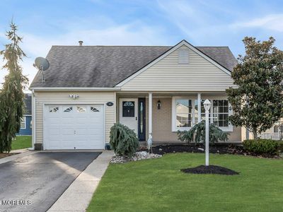 11 Stroud Court, Toms River, NJ, 08757