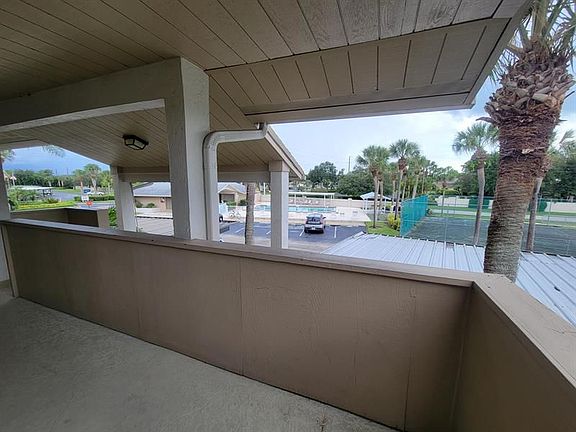 5th image of 3081 SE Aster Ln APT 105