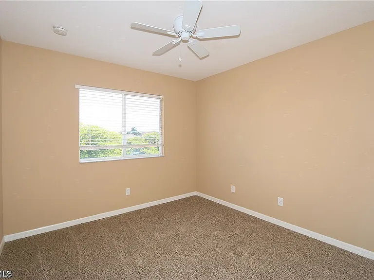 17007 Tremont St — Photo 15