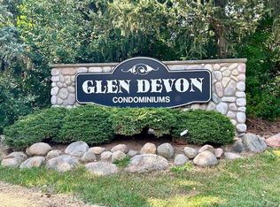 12234 Saint Andrews Way, Fenton, MI 48430