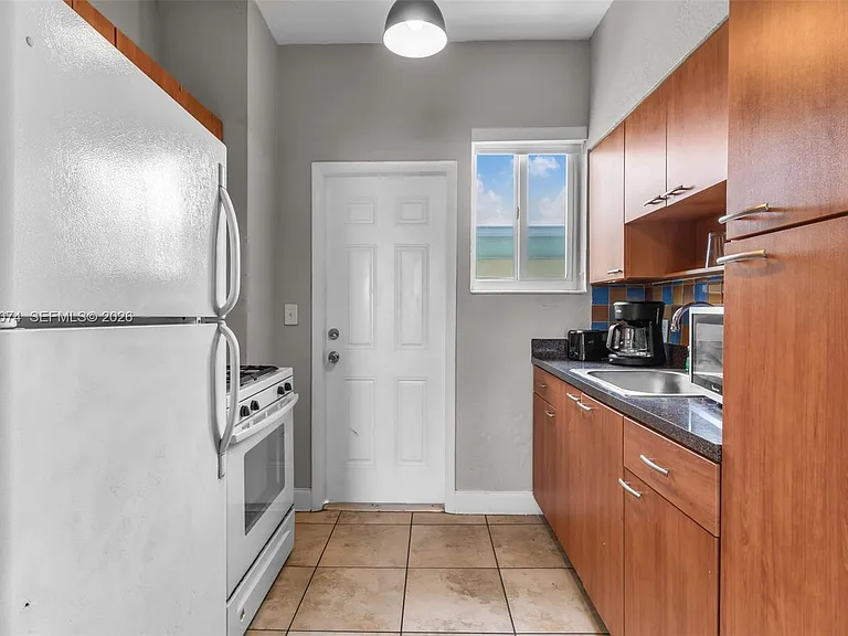 8100 Harding Ave #503 — Photo 7