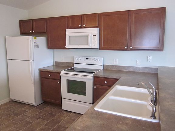 4th image of 2609 Sawgrass Ct