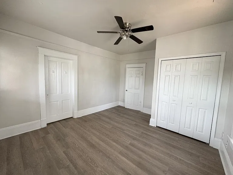 220 N Beaumont Ave #2 — Photo 6