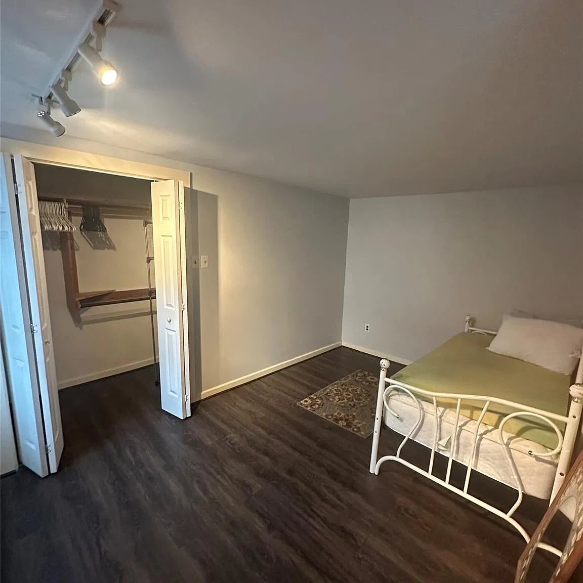 1 bed, 1.0 bath, 700 sqft, $1,750 — Photo 3