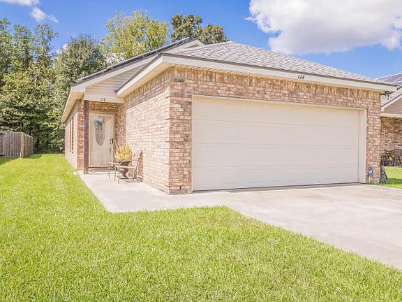 5th image of 124 Bottle Brush Ln