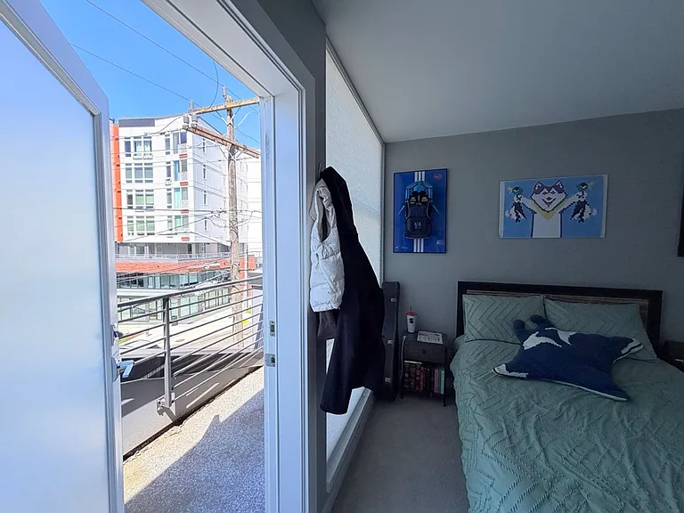 503B NE 72nd St — Photo 11
