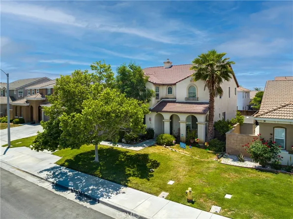 1471 Birmingham Dr, Perris, CA 92571