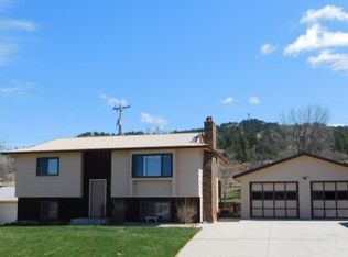 1243 Scofield St, Hot Springs, SD 57747