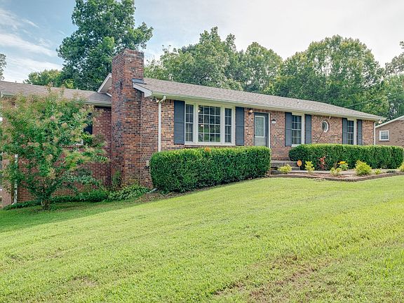 3rd image of 308 Lake Court Dr