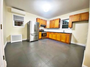 1539 72nd St #1F, Brooklyn, NY 11228