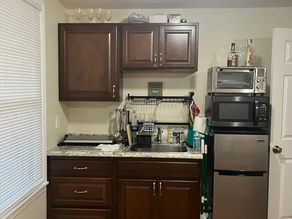 (undisclosed Address), Hyde Park, NY 12538