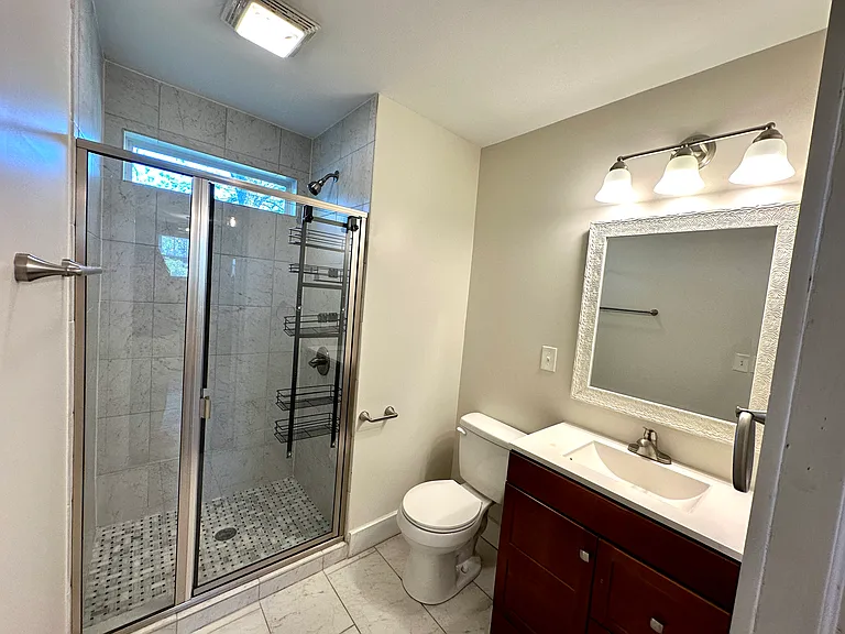 111 Alice St — Photo 20