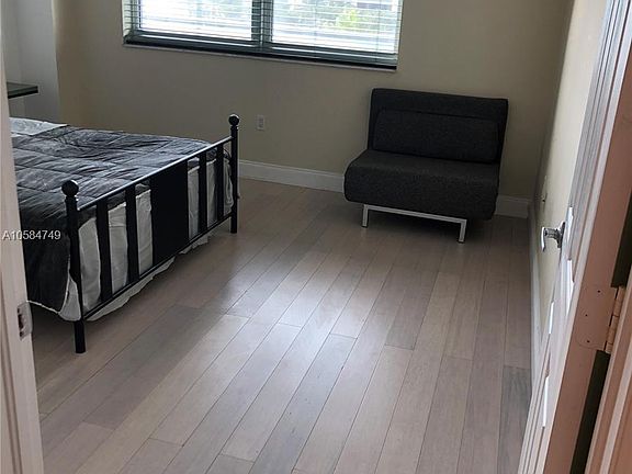 4th image of 1155 Brickell Bay Dr #S8
