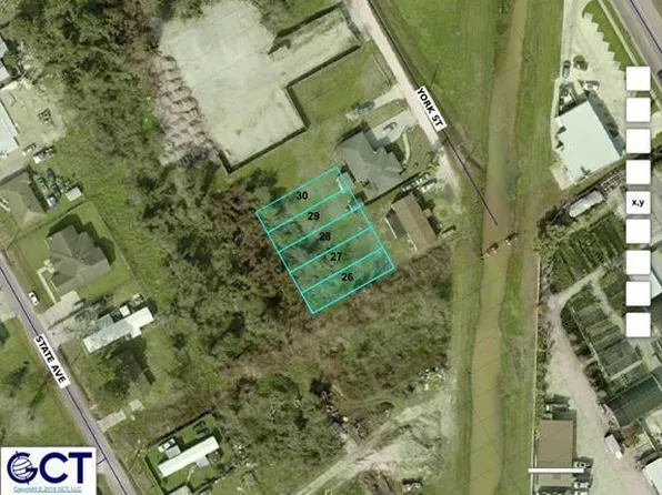 Staten Ave, Harvey, LA 70058