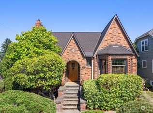 2502 41st Ave SW, Seattle, WA 98116