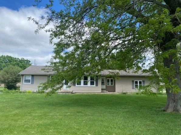 206 E Front St, Granville, IL 61326