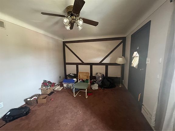 5th image of 520 Pinehurst Dr