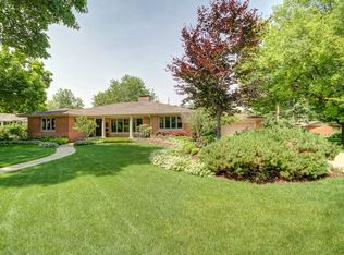 1408 Parkview Dr, Champaign, IL 61821