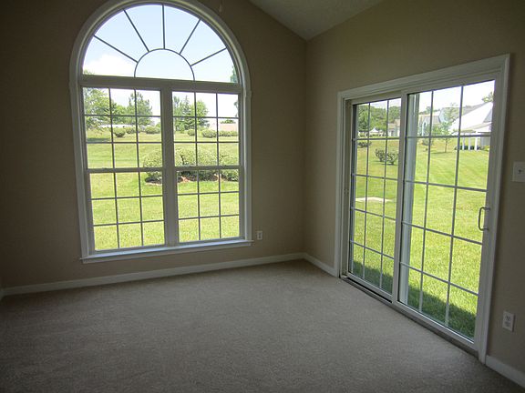 5th image of 6592 Magnolia Green Ln