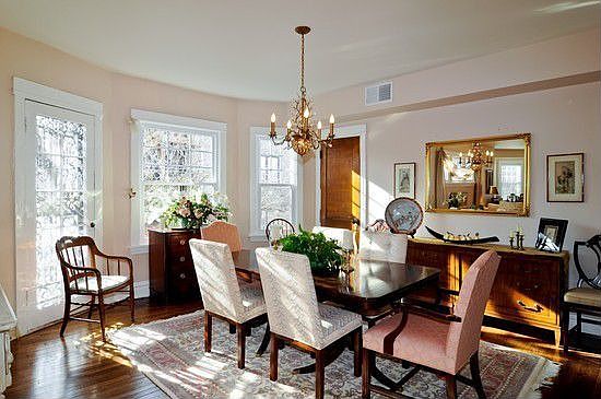 4th image of 4018 N Hamlin Ave #2