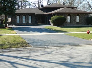 17940 State Line Ave, Lansing, IL 60438