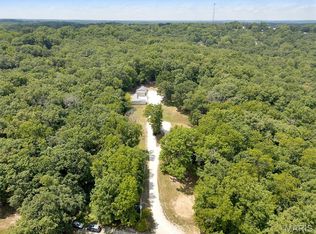 104 Happy Valley Ct, Festus, MO 63028
