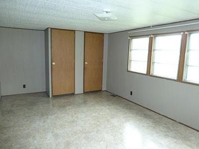 5th image of 26606 Hamilton St