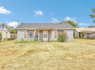 1008 N Willard St, Altus, OK 73521