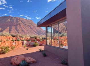 766 W Shinava Dr, Ivins, UT 84738