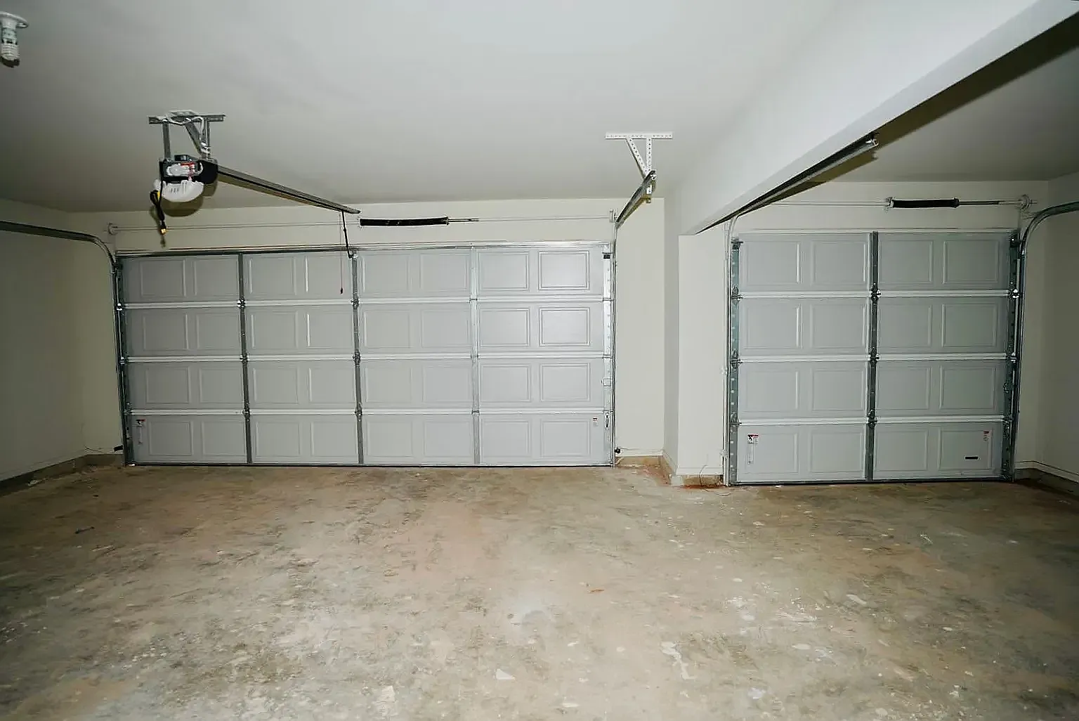 12462 S Maplewood Ave — Photo 3