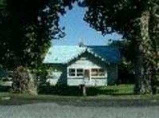 910 E 7th St, Benton City, WA 99320