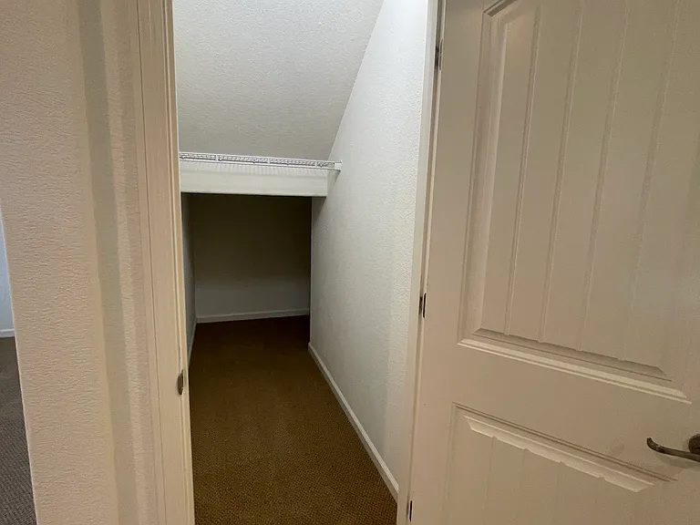 3145 Ardley Dr — Photo 6