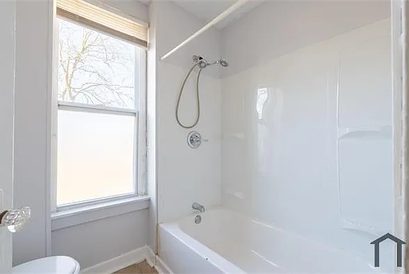 359 Clarendon Ave — Photo 21
