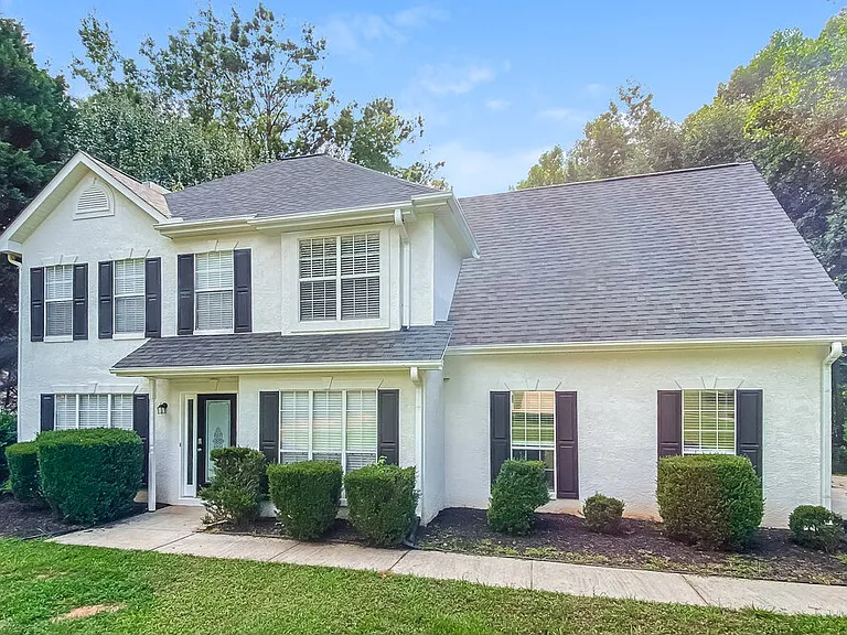 135 Masters Dr — Photo 4