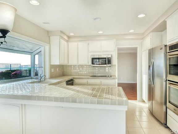 5th image of 15 Point Loma Dr