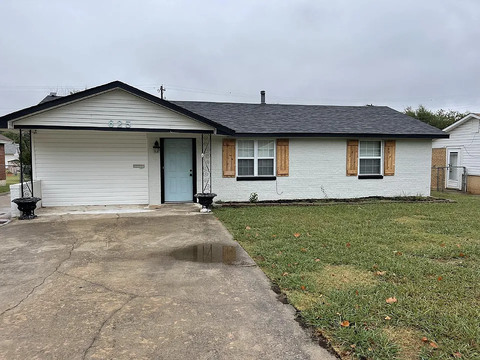 625 Askew Dr